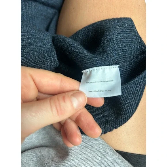 Tory Burch Ribbed Merino Wool Long Sleeve Sweater Crew Neck Navy Blue Size S - Picture 6 of 7